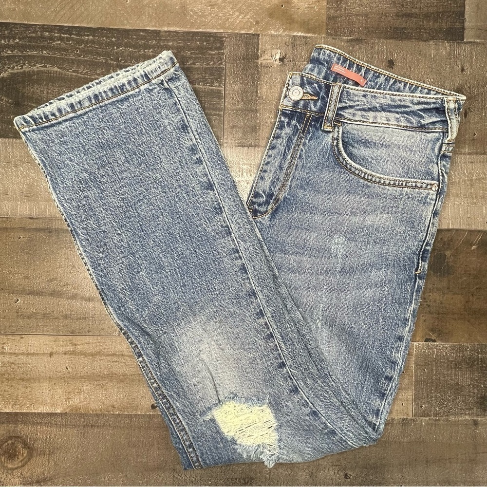 Anthropology Pilcro Distressed Bootcut Jean size 29